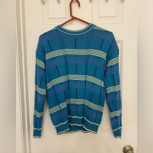 IZOD Vintage Ladies Crewneck Sweater - Size Medium - Picture 1 of 6